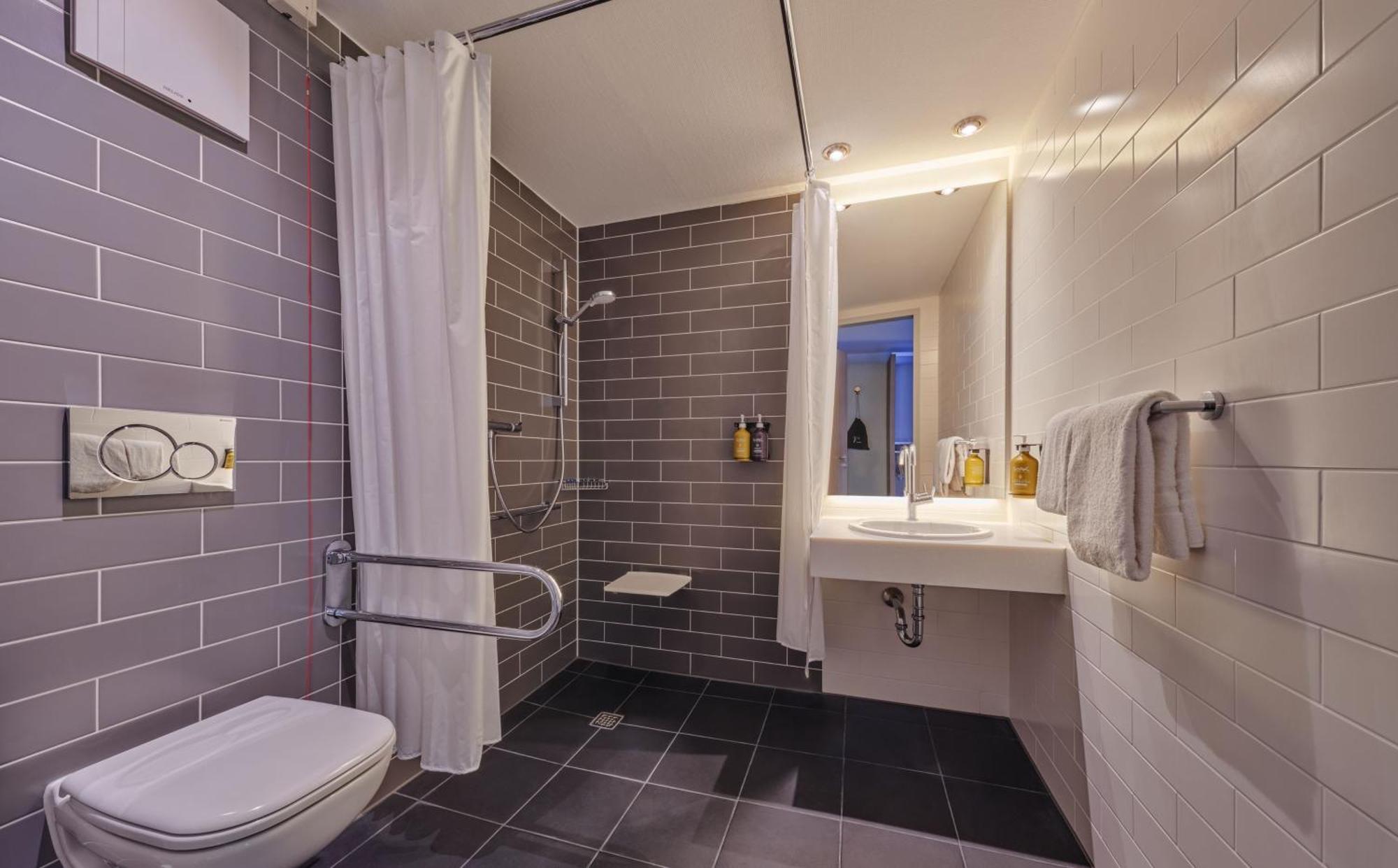 Quarto Queen Standard - Acessível a Hóspedes com Mobilidade Condicionada