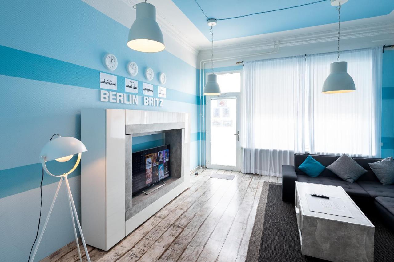 Two-Bedroom Apartment,1297244119:JPEG