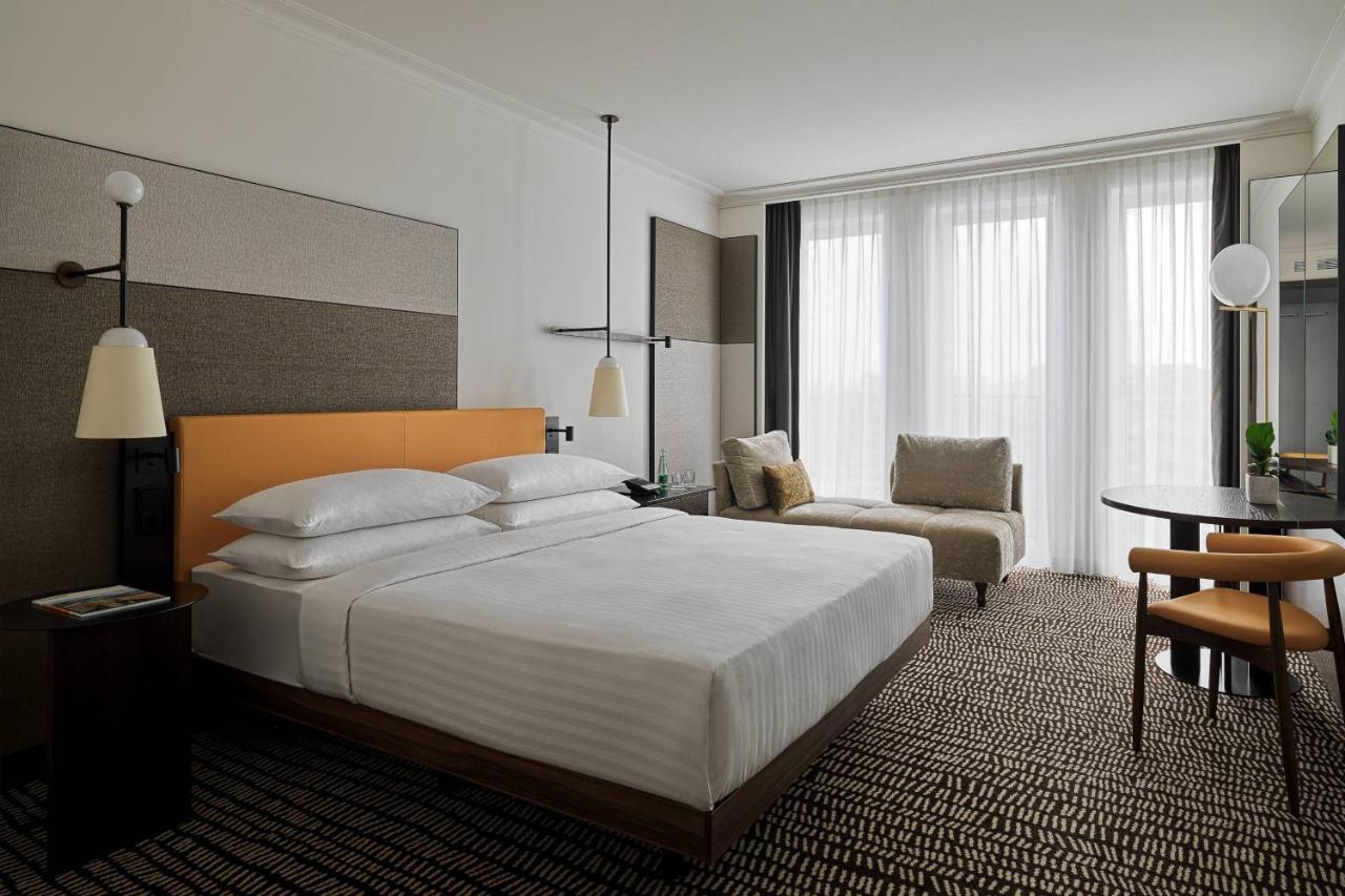 Deluxe Room, 1 King
