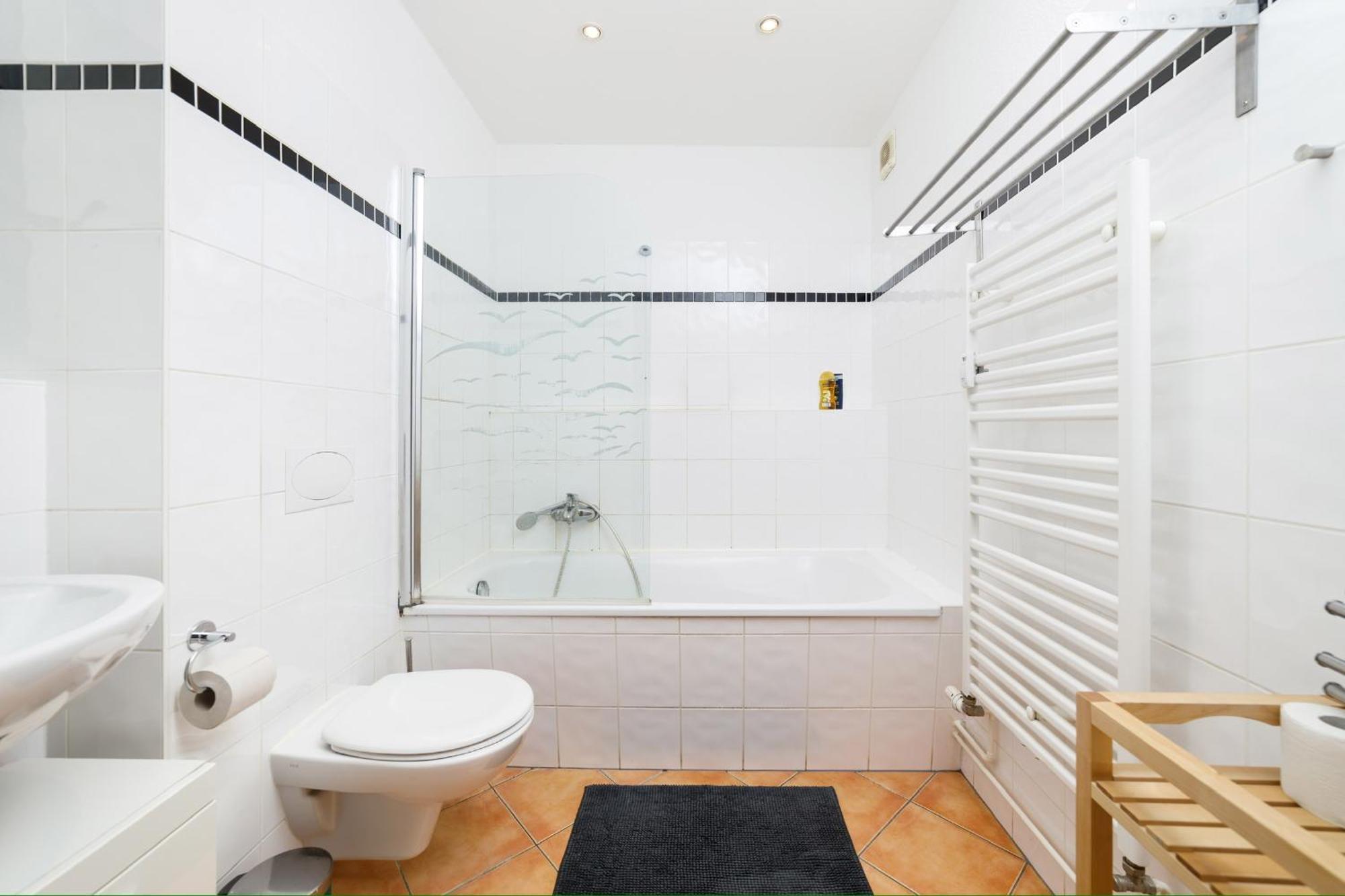Three-Bedroom Apartment,1501935784:JPEG