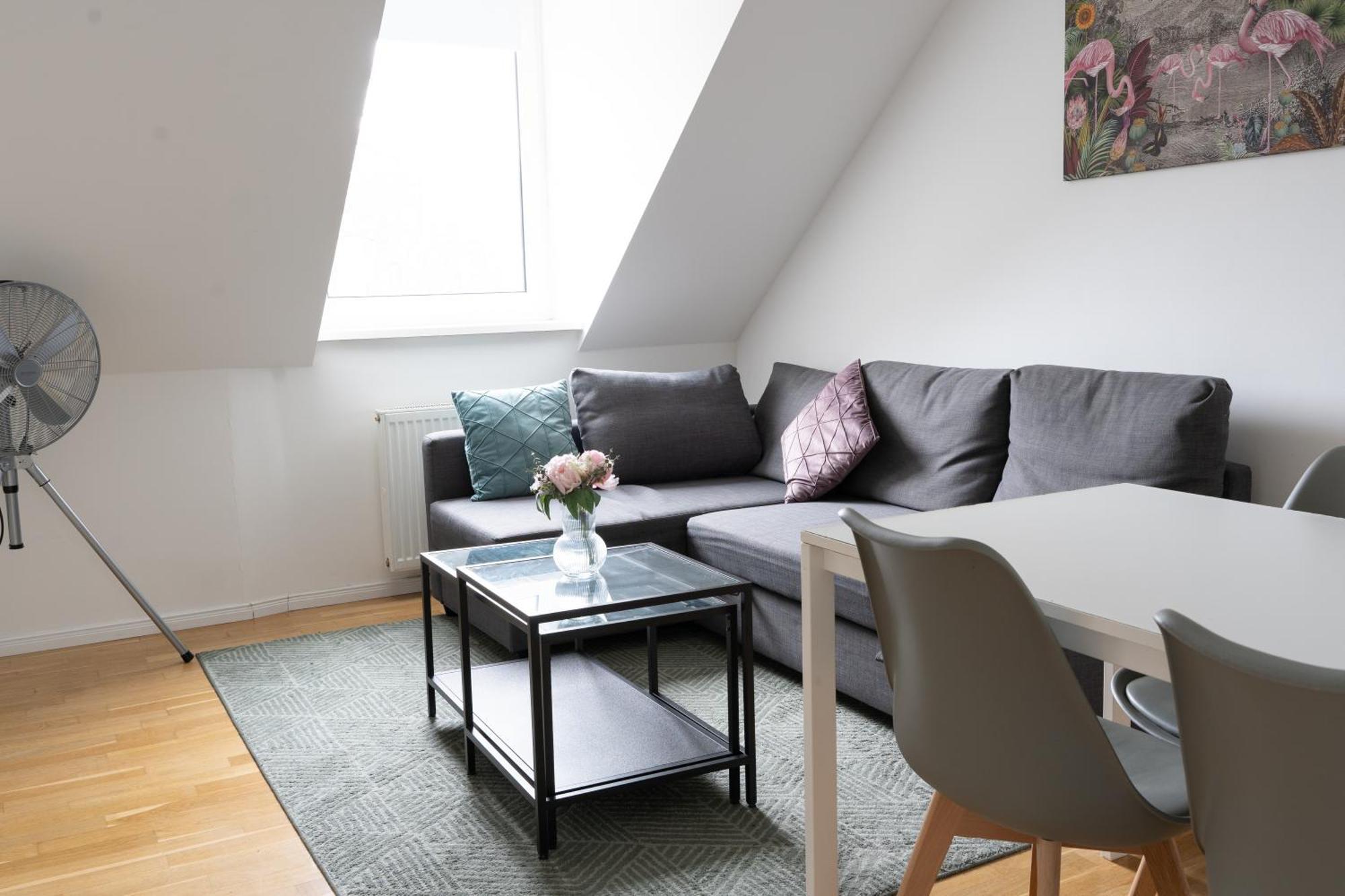 Apartamento de 1 dormitorio con balcón