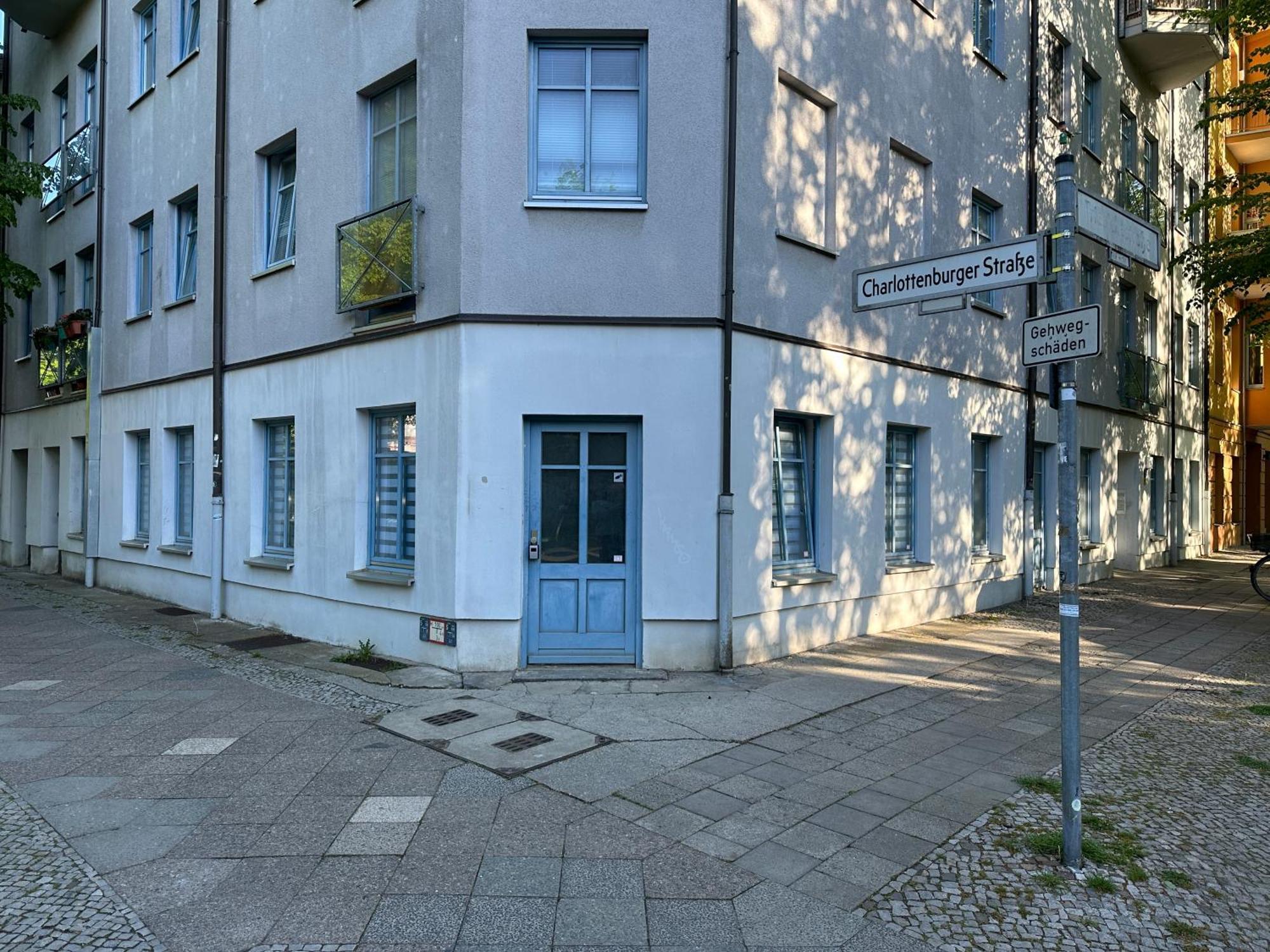 One-Bedroom Apartment,1745604729:JPEG