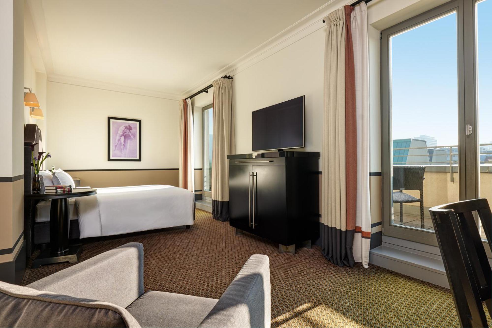 Deluxe Double or Twin Room with Balcony
