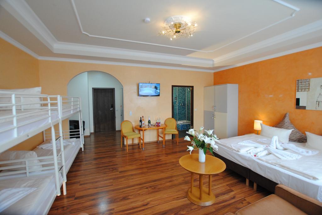 Sechsbettzimmer