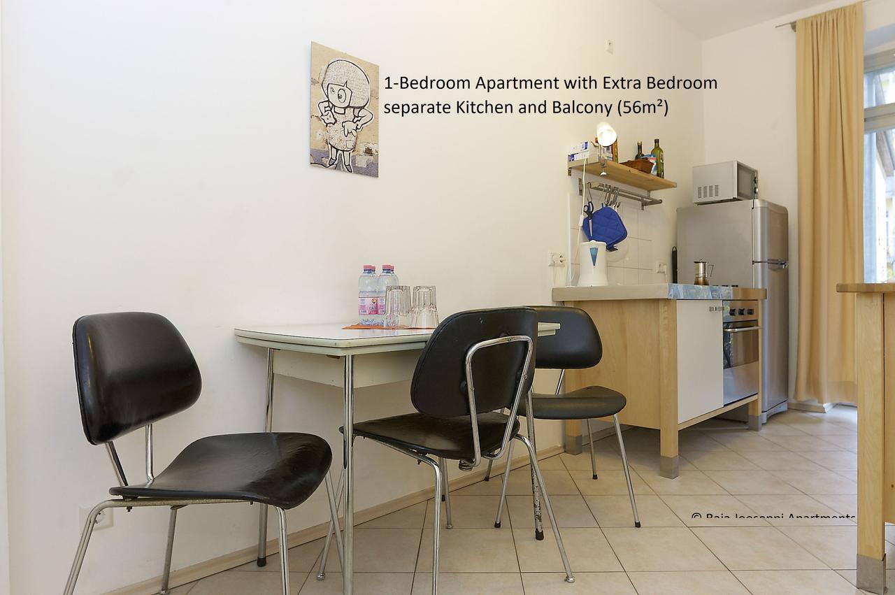 Apartment with extra Bedroom, separate Kitchen and Balcony (56 m2)