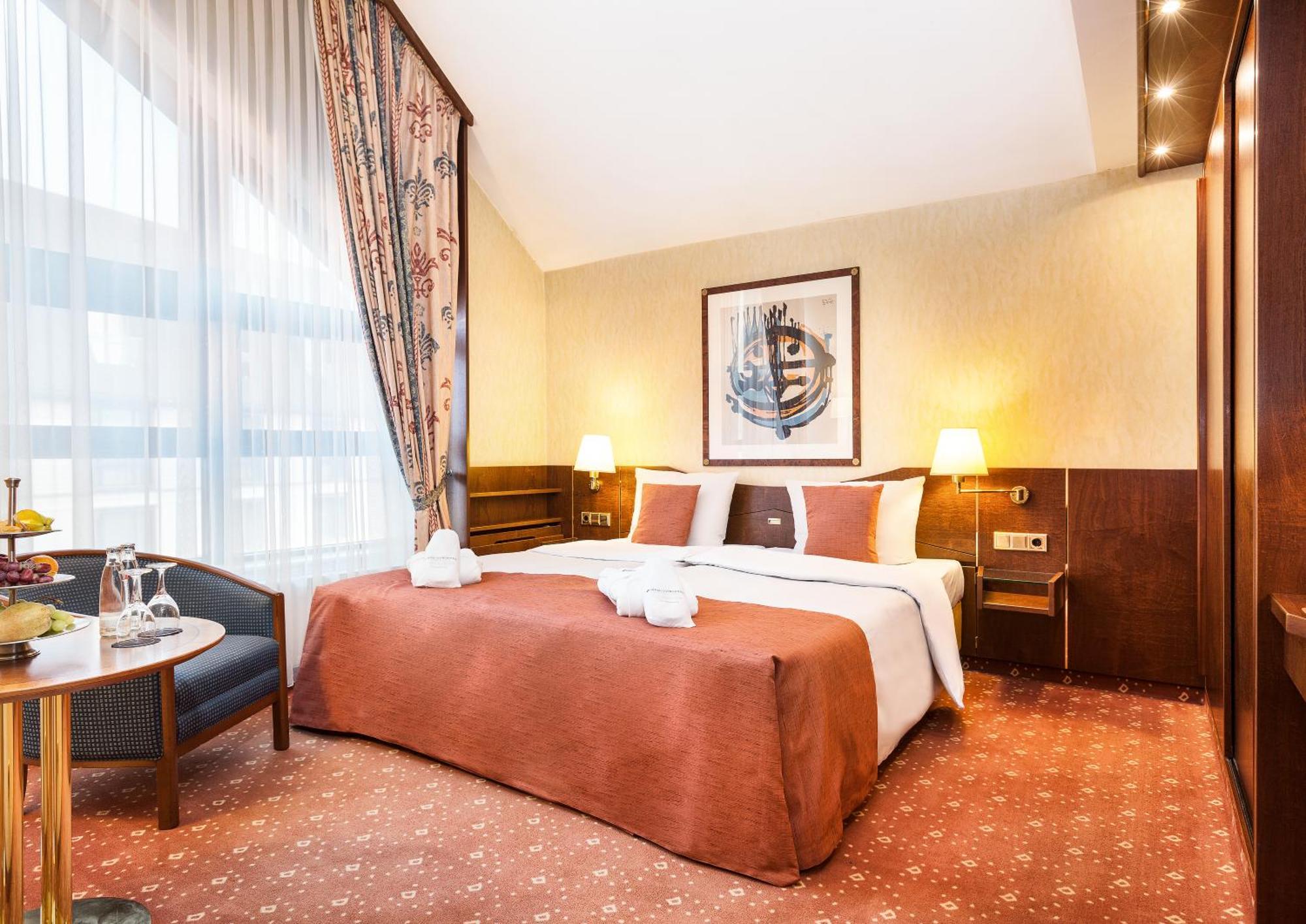 Business Double Apartment
