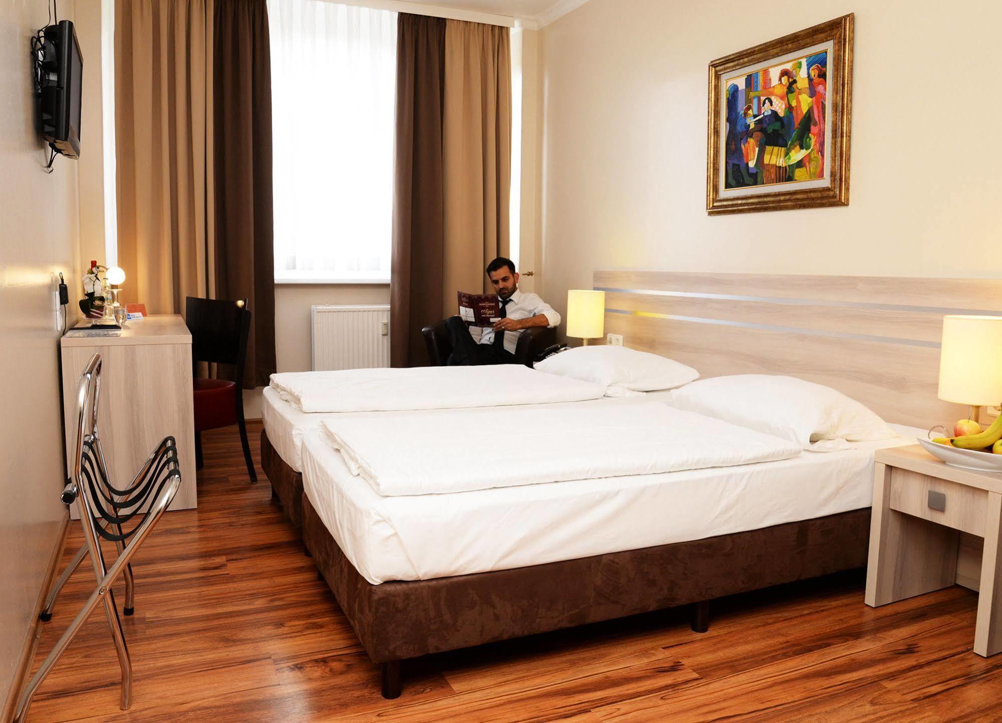 Zweibettzimmer