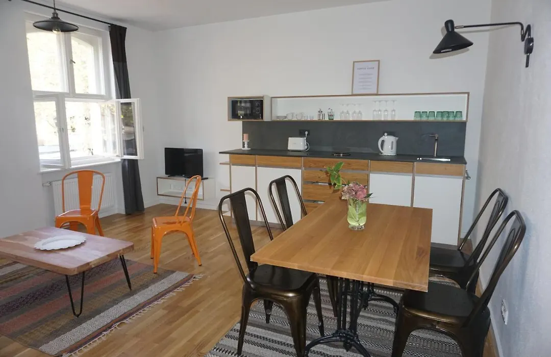 Madflats Hotel-Apartments S-Bahn Friedenau-1