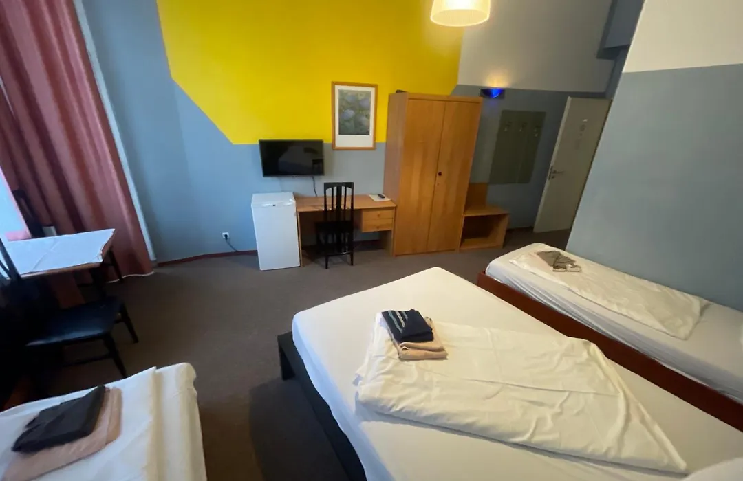 Hotel Pension Delta-1
