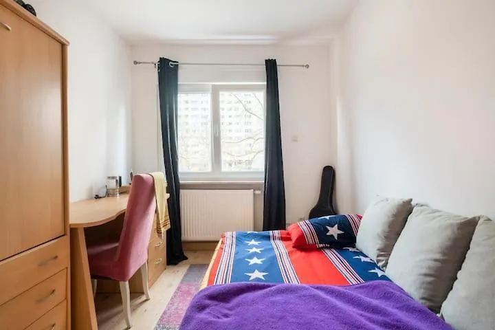Schönes Zimmer im charmanten Haus-1