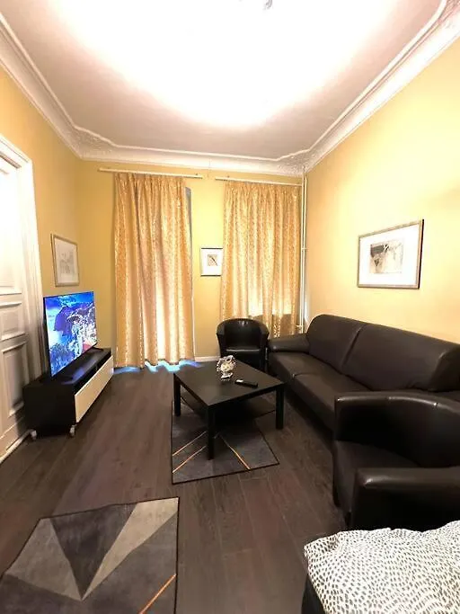 Schönes großes Apartment im Zentrum Berlins-1