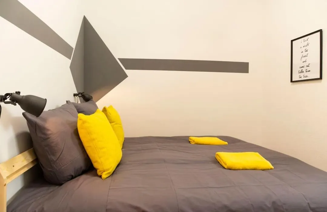 Modern 2 Bedroom Apartment in Berlin Schöneberg-1