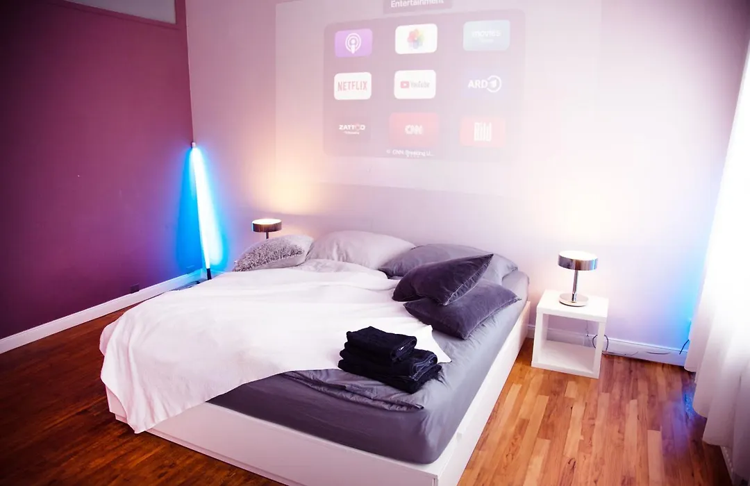 Huge Apartment with Home Cinema&Kitchen in Friedrichshain-1