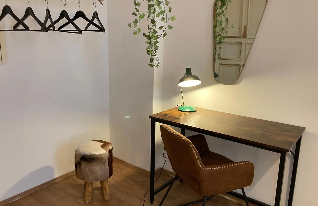 Minimal Hostel-1