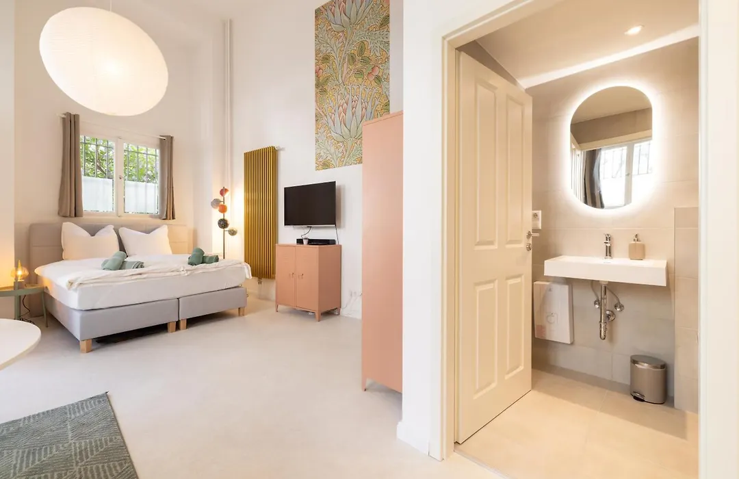 Great 1-Room Loft-1