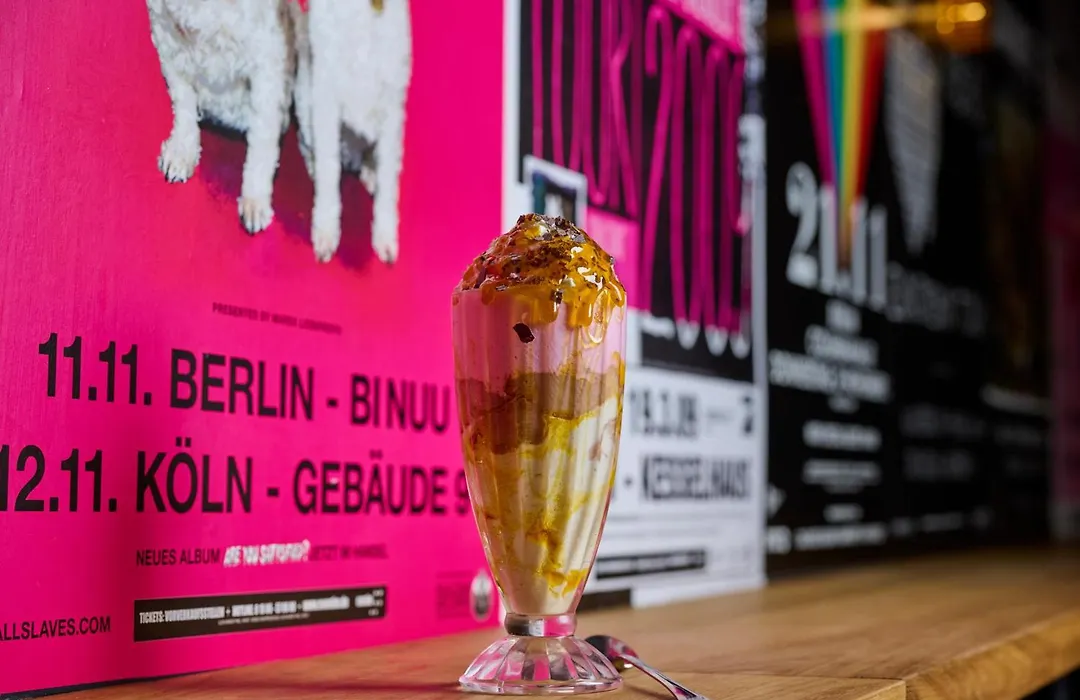 ONE80° Hostels Berlin-1