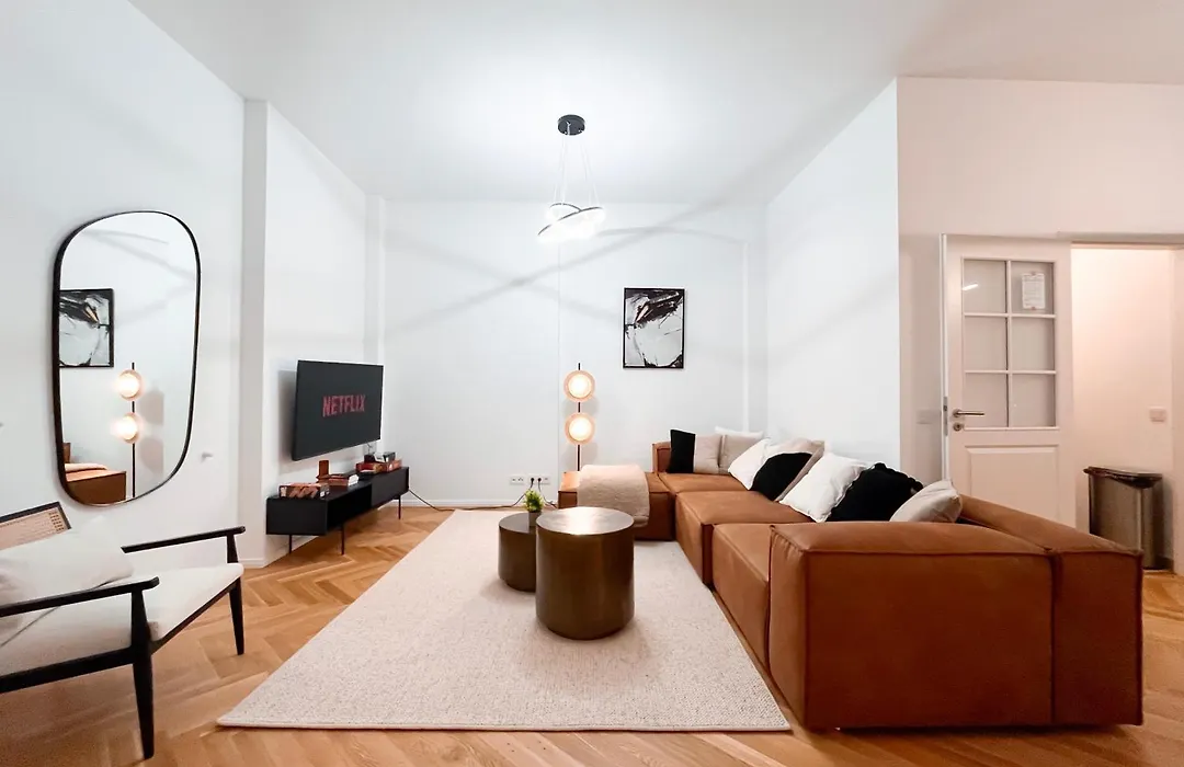 Apartment Near Ku'Damm-1