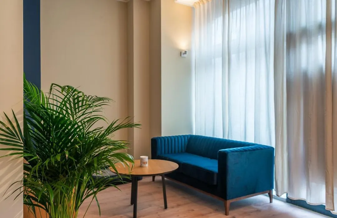 Modern Studio Apartment-1