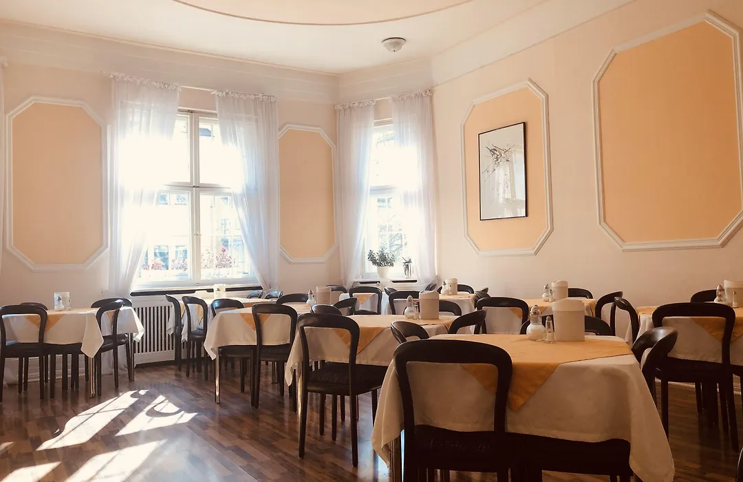 Hotel Castell Am Kurfuerstendamm-1