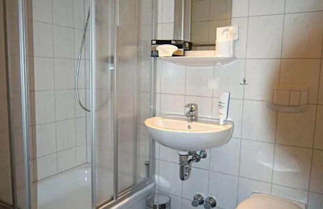 Hs Hotel Siemensstadt Gmbh-1