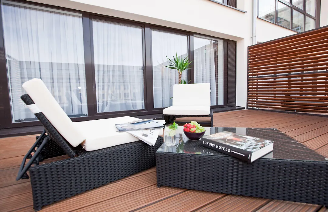 Goodman'S Living-1