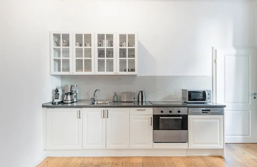 Lofty Torstr Apartments, 4 Unique Units From 1-3 Bedrooms In Mitte, Ideal For Families & Groups, From 2 Up To 8 Guests-1