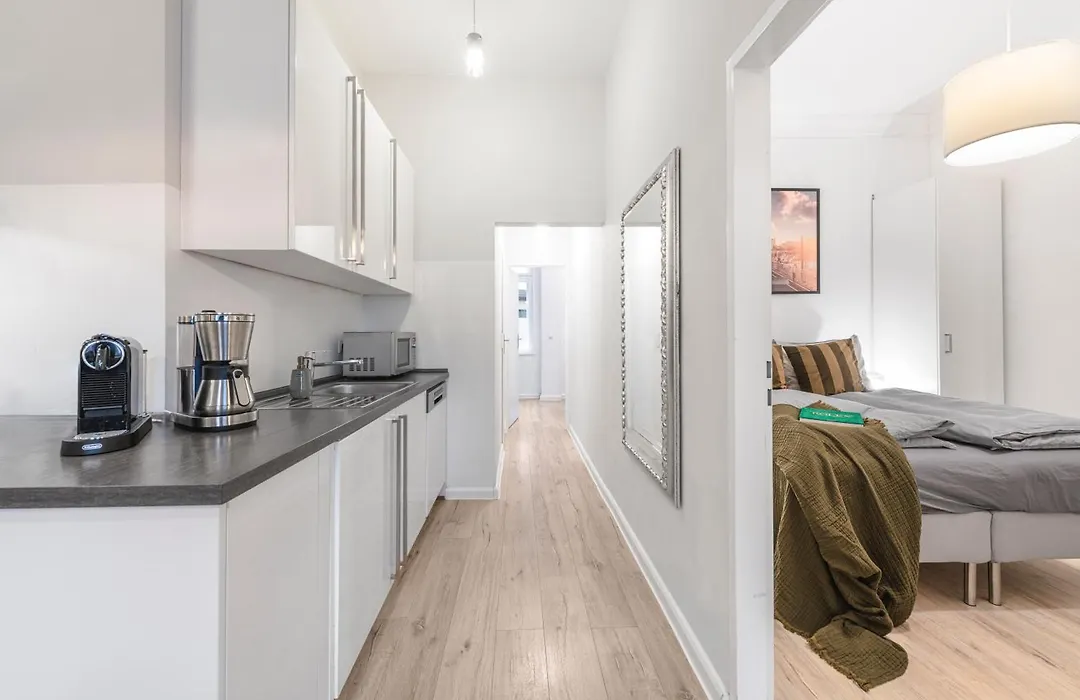 The Goethe Group Loft, 2 Bedroom 2 Bath Rooms, One Living Room, Family Friendly, 2-5 Guests-1