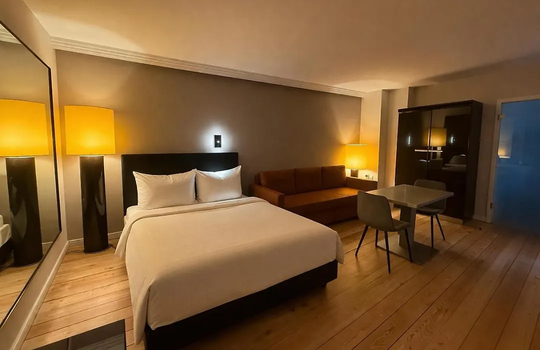 Hotel Adele am Alex-1