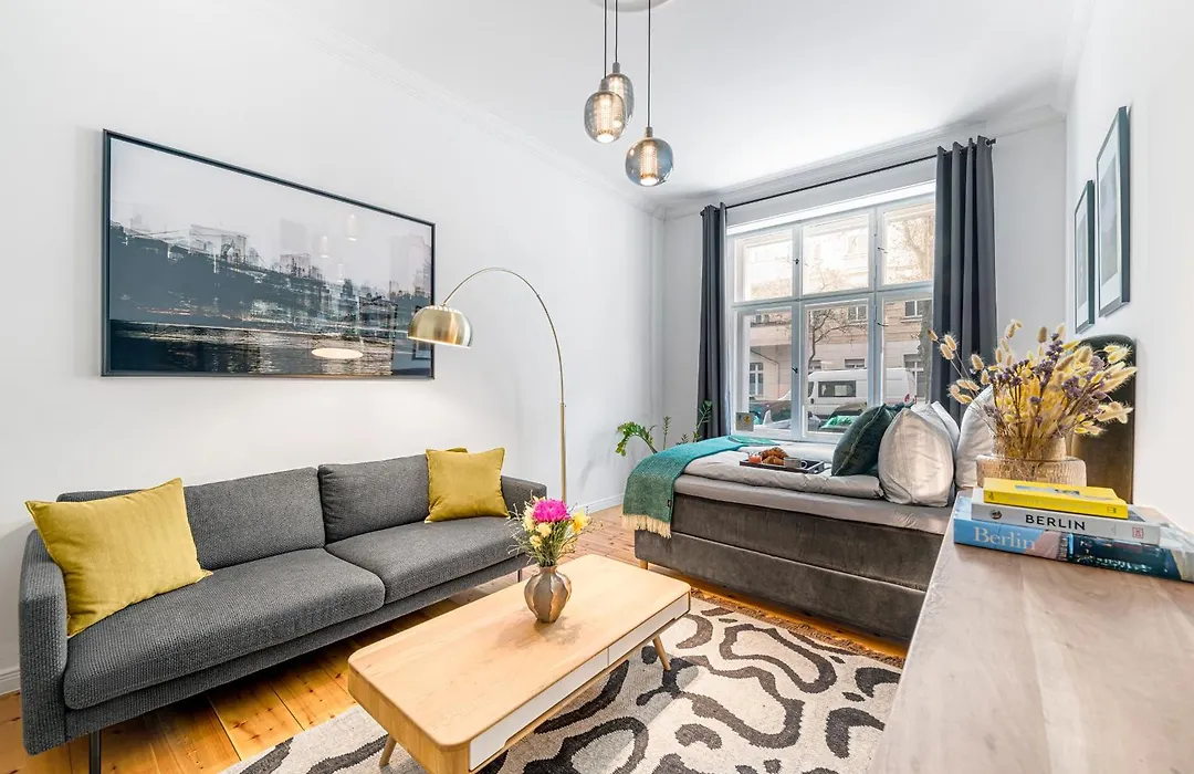The Uckermuender - Group Flat in Central Berlin, Family-Friendly, 2BR, 2- 4 Guests-1