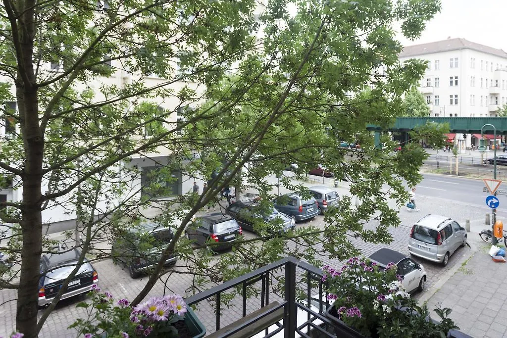 The Paul Loft, Big 3 Bed Room Apartment, 120 M2, Group & Family Friendly, Prenzlauer Berg, Ideal For 4 - 8 Guests-1