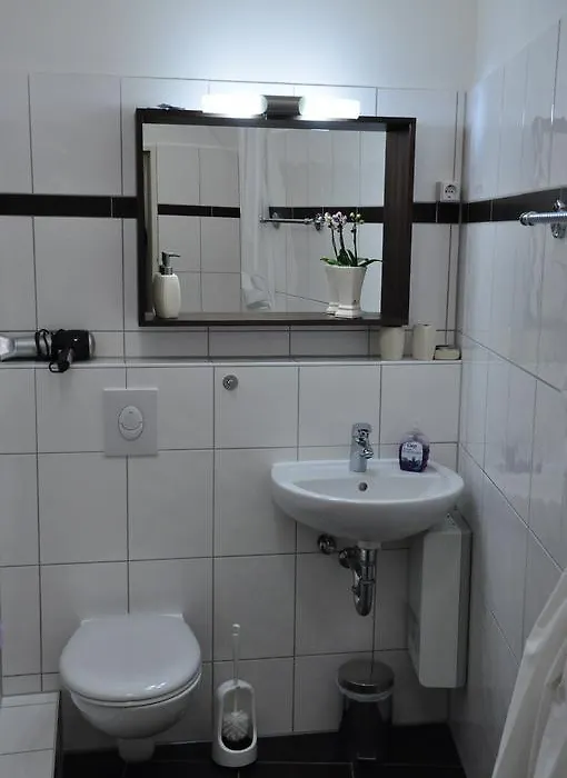 Charlotten Apartments am Ku'damm-1