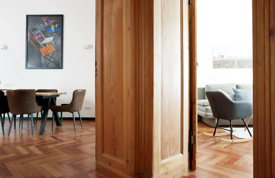 Katz By Rockchair Apartments L Superhost Status L 3 Bedrooms Boxspringbeds 2 Bathrooms In City Center - Cozy Family & Business Flair Welcomes You!-1