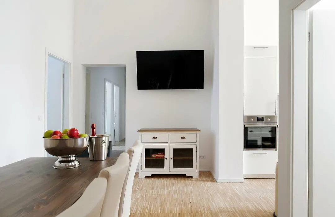 Sc 02 By Rockchair Apartments L Superhost Status L 4 Bedrooms Boxspringbeds 2 Bathrooms Balcony Elevator - Cozy Family & Business Flair Welcomes You!-1