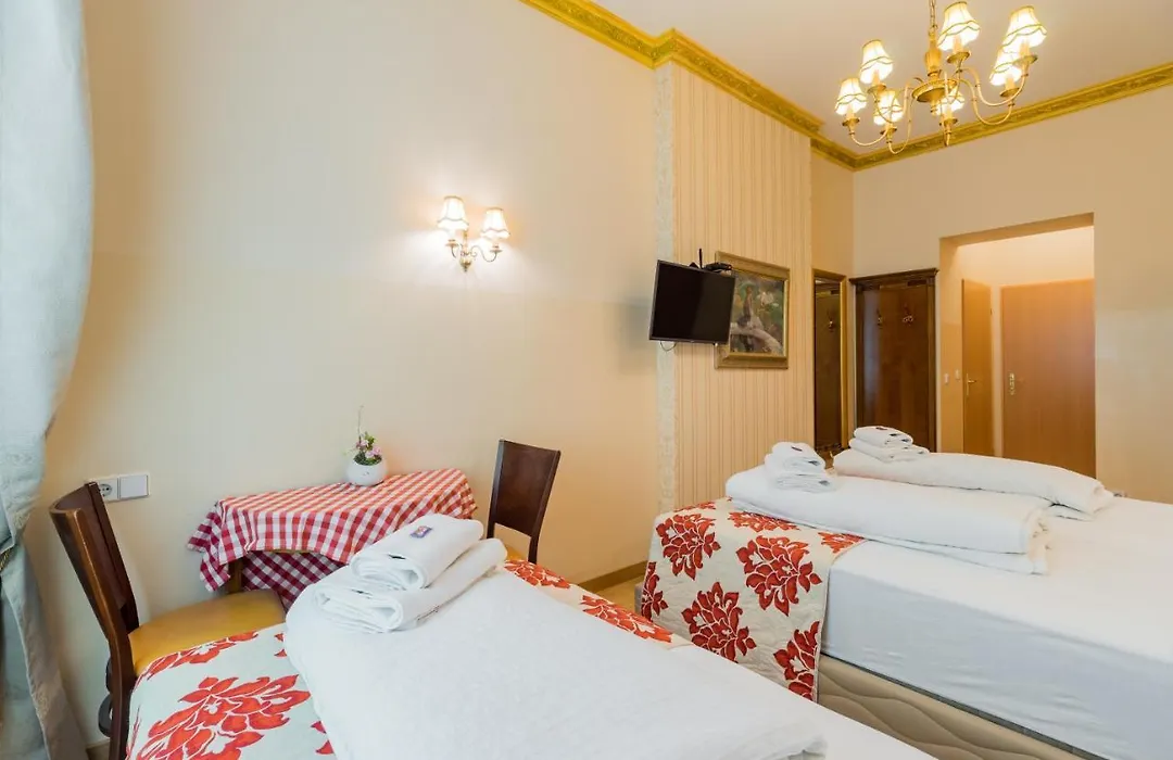 Arbio I Parlamento Rooms near Schonhauser Allee-1