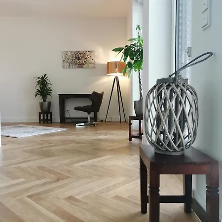 exklusives Studioapartment - in traumhafter Lage direkt am Halensee-3