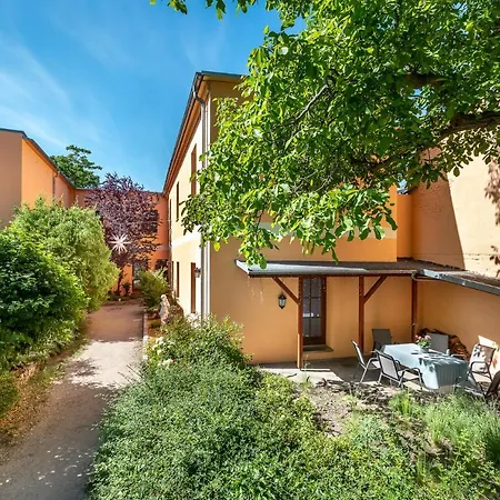 Idyllisches Haus mitten in Berlin-2