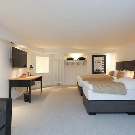 5 Personen Altbau nahe Kurfürstendamm - Shakespeare-2