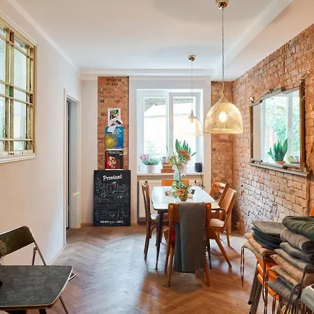 Beautiful And Cozy Remise For Up To 6 Guests-3