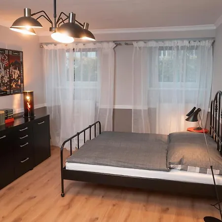 90qm Ferienwohnung Berlin Zentrum Nähe Prenzlauer Berg, 2 Bäder-2