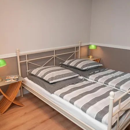 90qm Ferienwohnung Berlin Zentrum Nähe Prenzlauer Berg, 2 Bäder-3