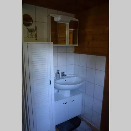 Gemütliches Blockhaus, Waldblick, Nähe BER/SXF-2