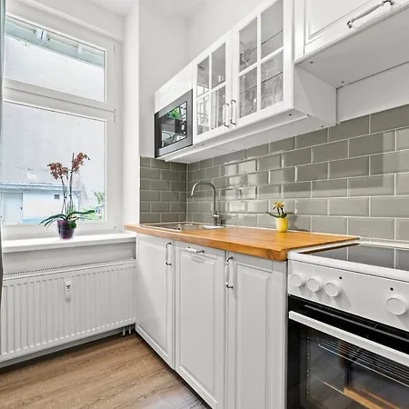 The Weichsel - Group Flat In Central Berlin, Family-Friendly, 3Br, 2 Bath Rooms, 4- 6 Guests-3