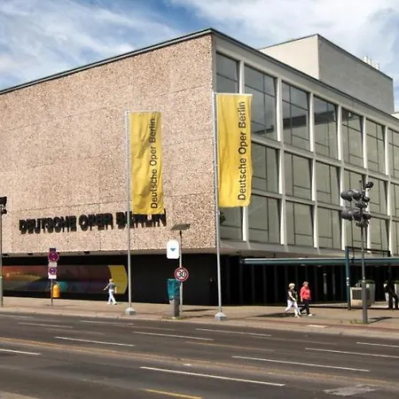Arbio I Design Apart near Deutsche Oper Berlin-2