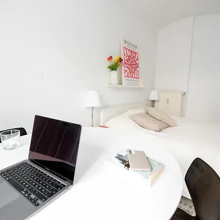 City Hideaway With Terrace-2