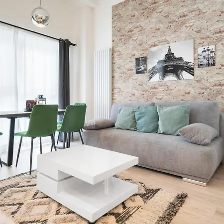 The Mierendorf, Comfortable Group & Family Apartment, 1Br, 1 Living Room, Ideal For 2 - 4 Guests-2