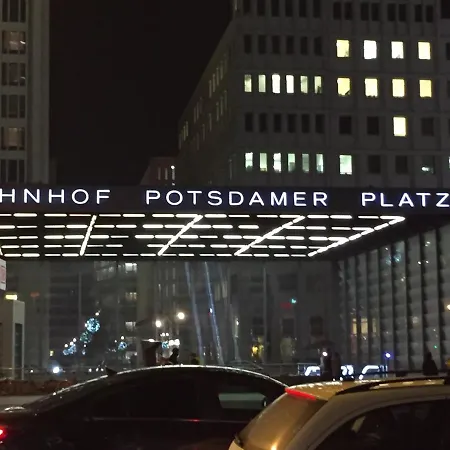 Potsdamer Platz-Top Spot Studio 1-3