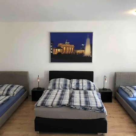 Potsdamer Platz-Top Spot Studio 1-2