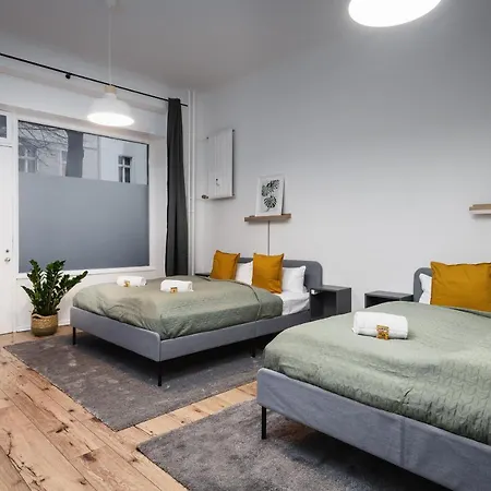 Super Zentral super schöner Altbau in Moabit Rostockerstraße im Herzen von Berlin für bis zu 6 Personen-3