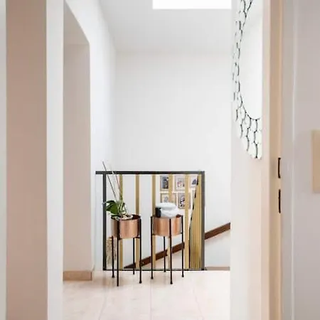 Schönes Zimmer im charmanten Haus-2