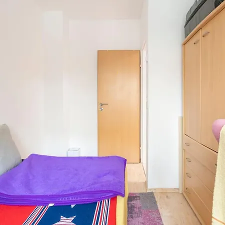 Schönes Zimmer im charmanten Haus-3